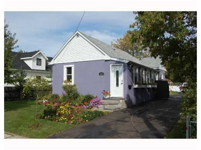 I have sold a property at 433 DUFFERIN AVE in SELKIRK
